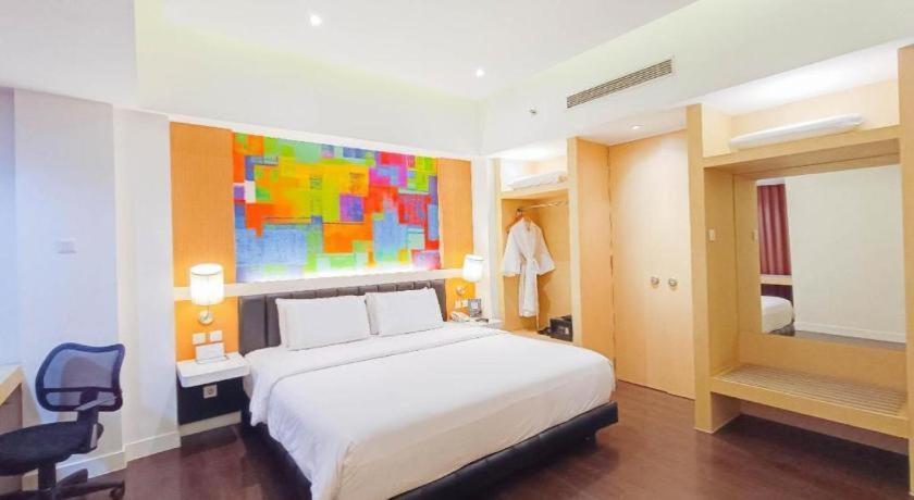 Brits Hotel Karawang Exterior photo