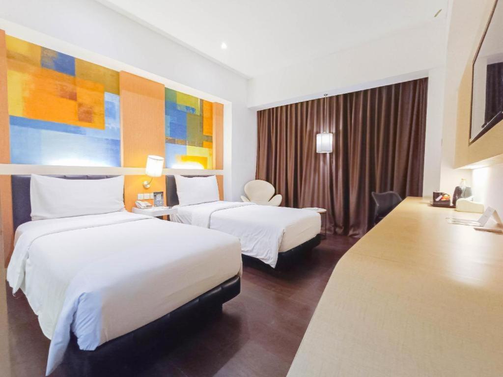 Brits Hotel Karawang Exterior photo