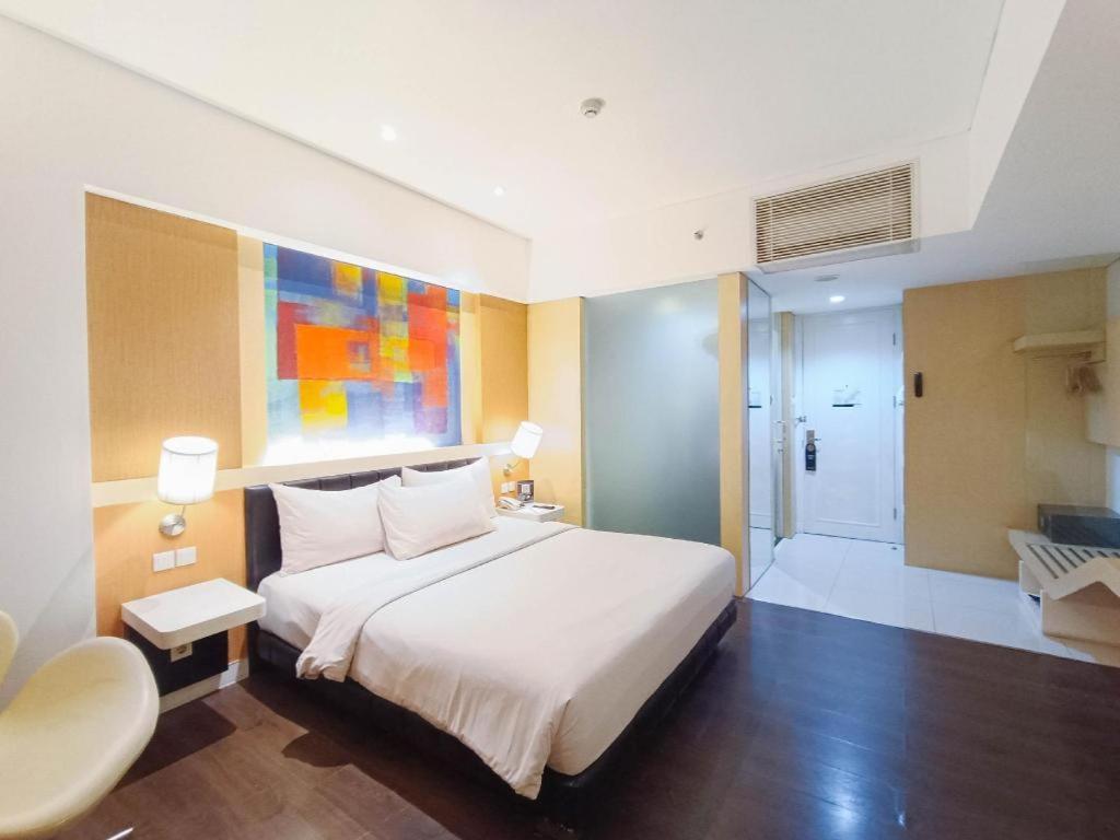 Brits Hotel Karawang Exterior photo