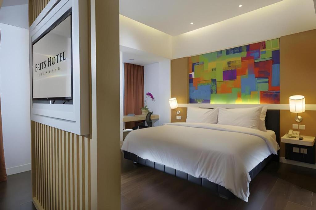 Brits Hotel Karawang Exterior photo