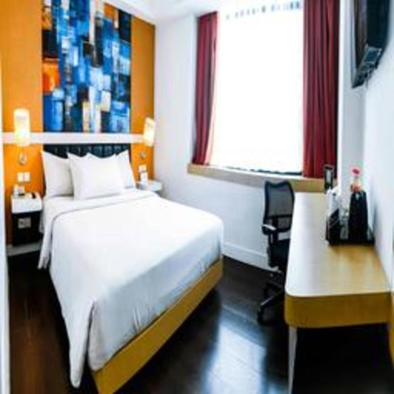 Brits Hotel Karawang Exterior photo