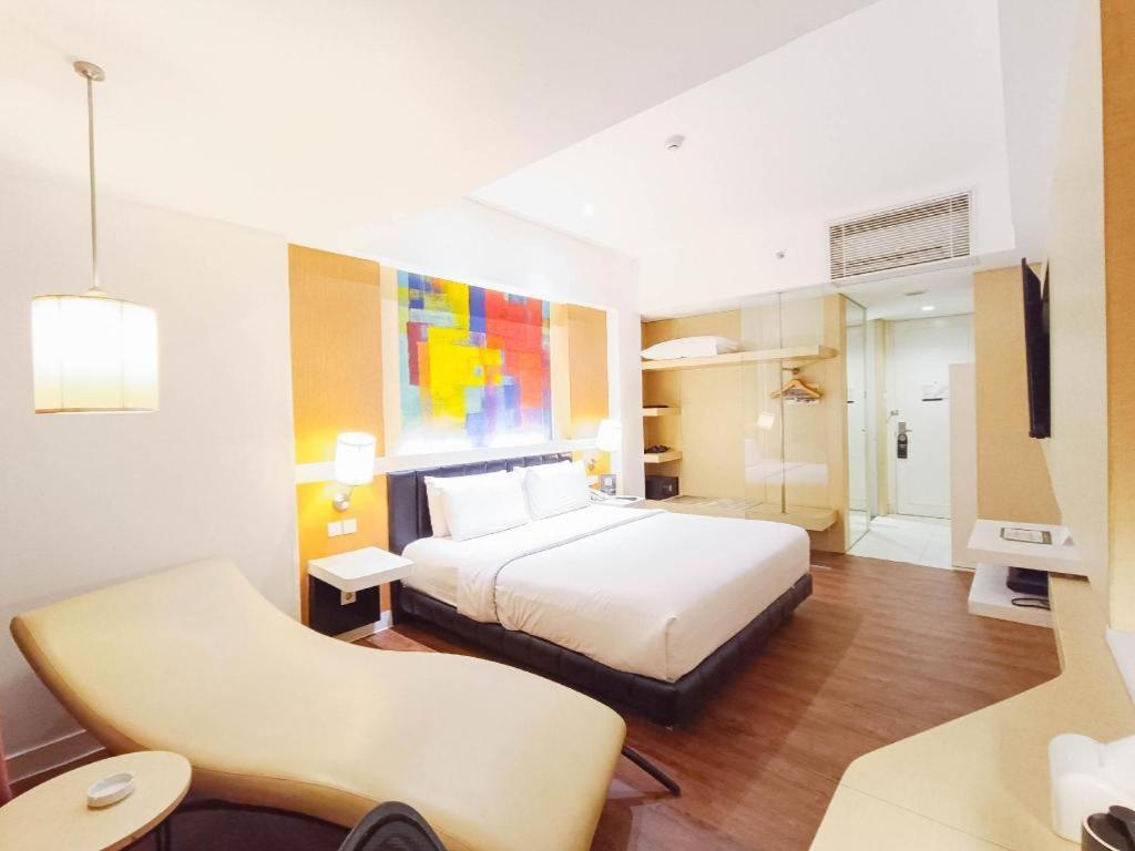 Brits Hotel Karawang Exterior photo